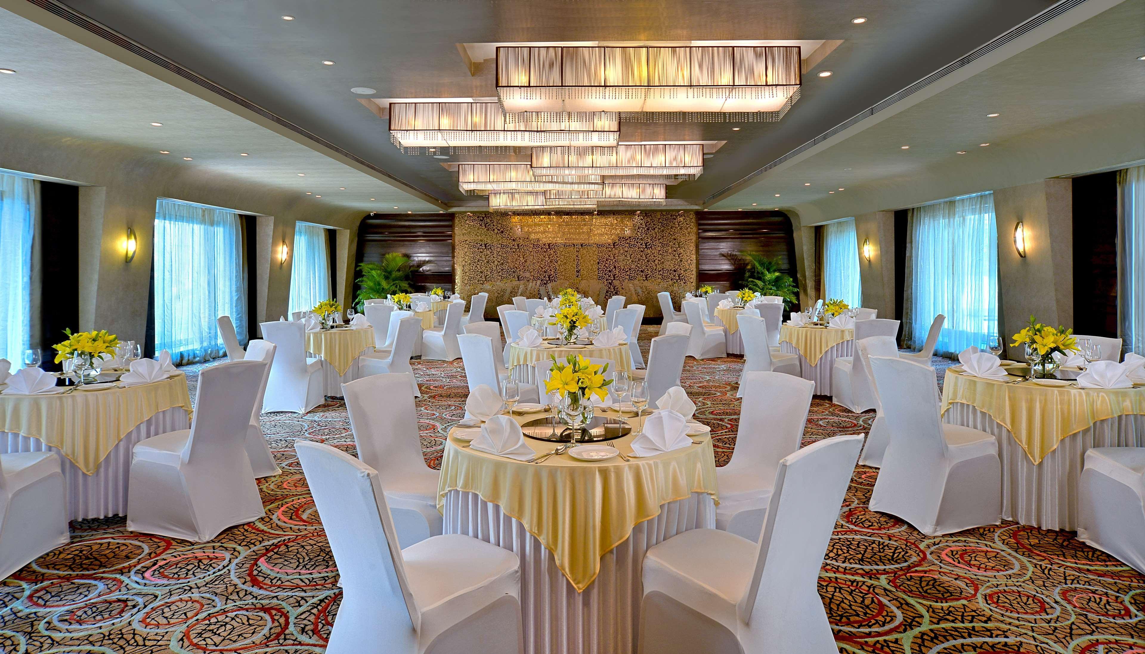 Radisson Mumbai Goregaon Kültér fotó